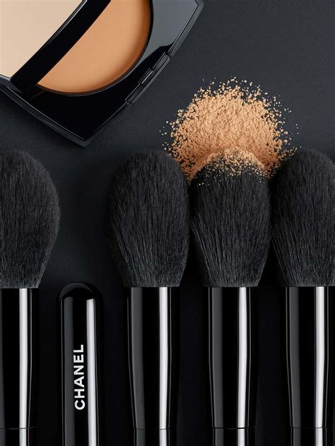 les pinceaux de chanel powder brush|chanel powder brush.